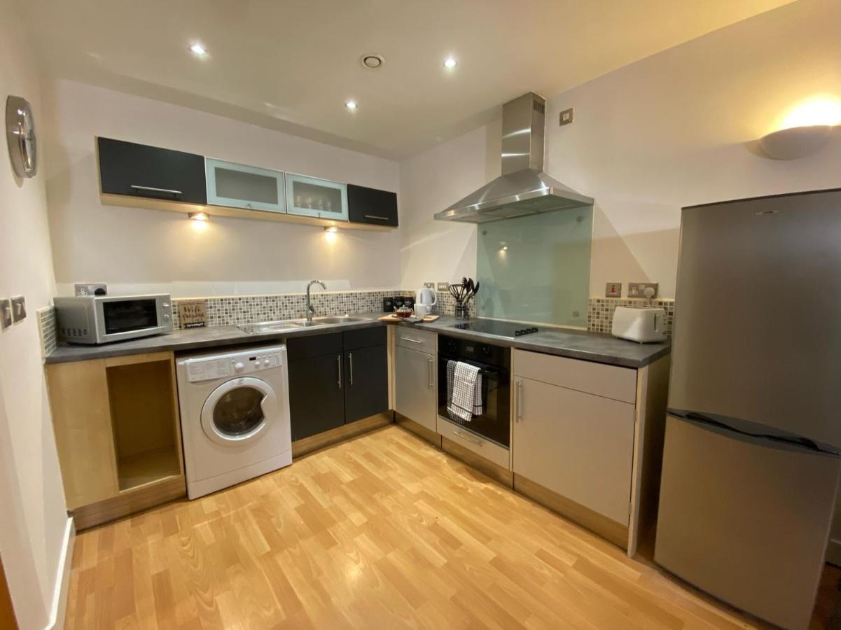 Westone Aspect Sheffield Extérieur photo